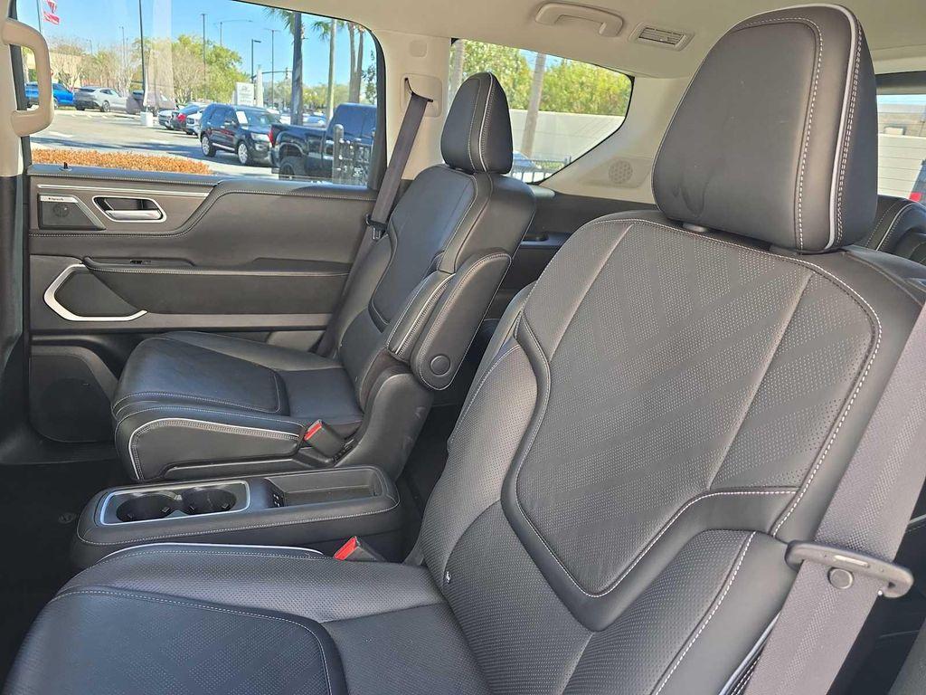 used 2025 INFINITI QX80 car, priced at $72,500