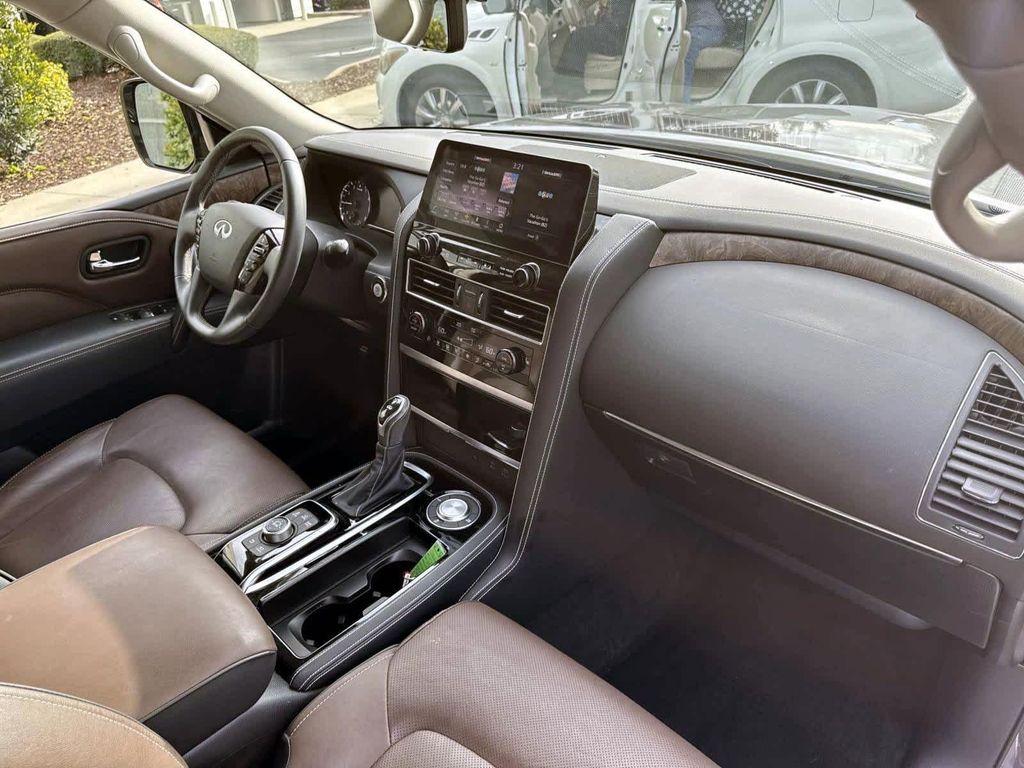 used 2024 INFINITI QX80 car, priced at $49,750