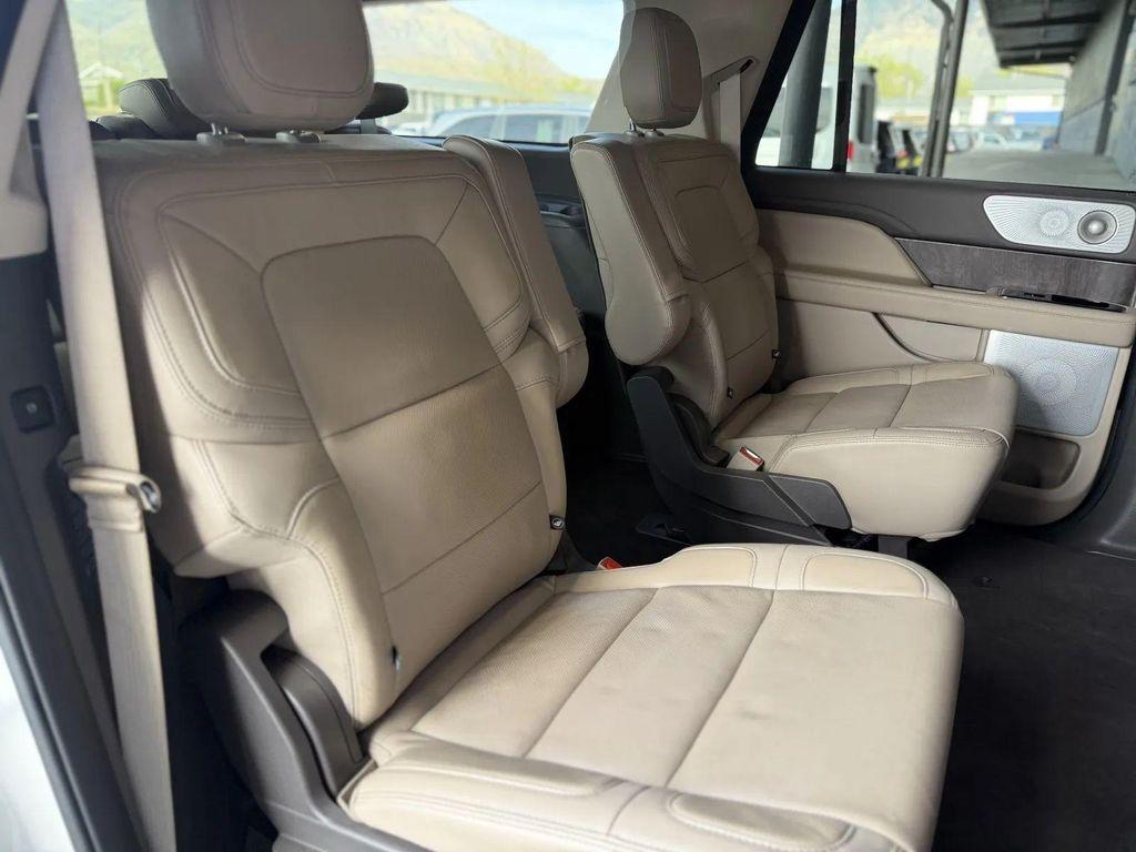 used 2024 Lincoln Navigator car, priced at $55,594