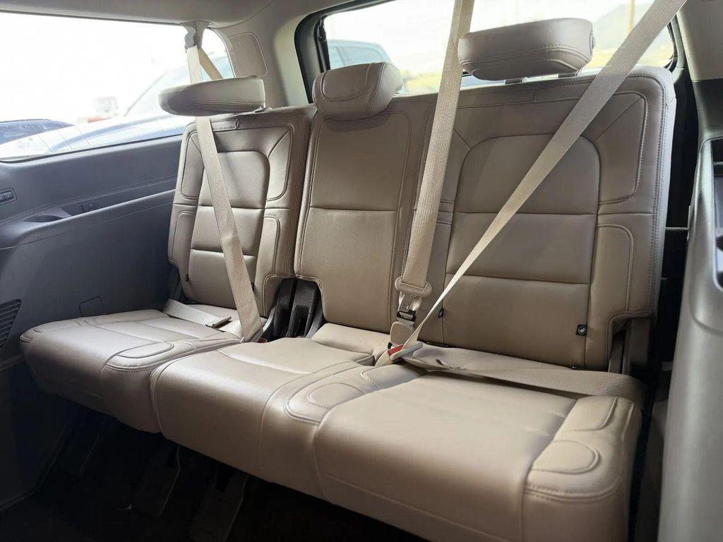 used 2024 Lincoln Navigator car, priced at $55,594