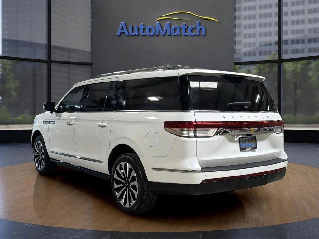 used 2024 Lincoln Navigator car, priced at $55,594