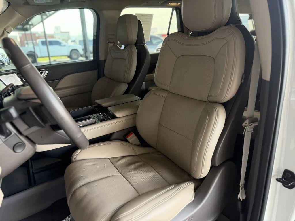used 2024 Lincoln Navigator car, priced at $55,594