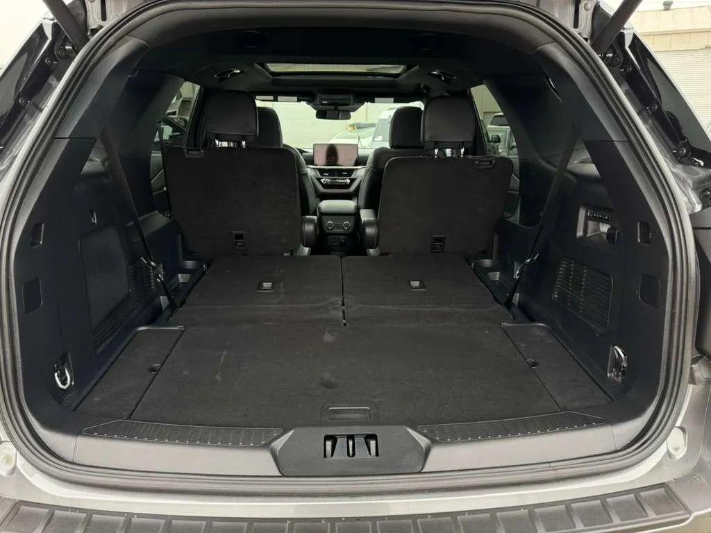 used 2025 Ford Explorer car, priced at $39,495