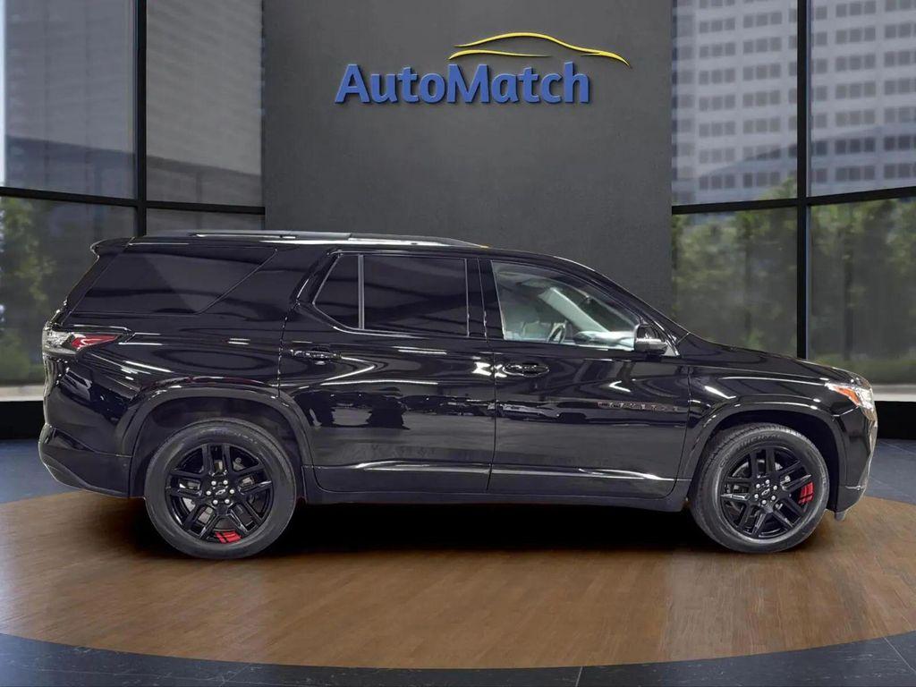 used 2021 Chevrolet Traverse car, priced at $20,594