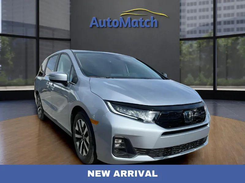 used 2025 Honda Odyssey car, priced at $29,795