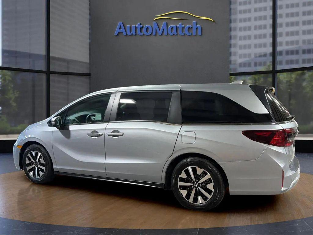 used 2025 Honda Odyssey car, priced at $28,995