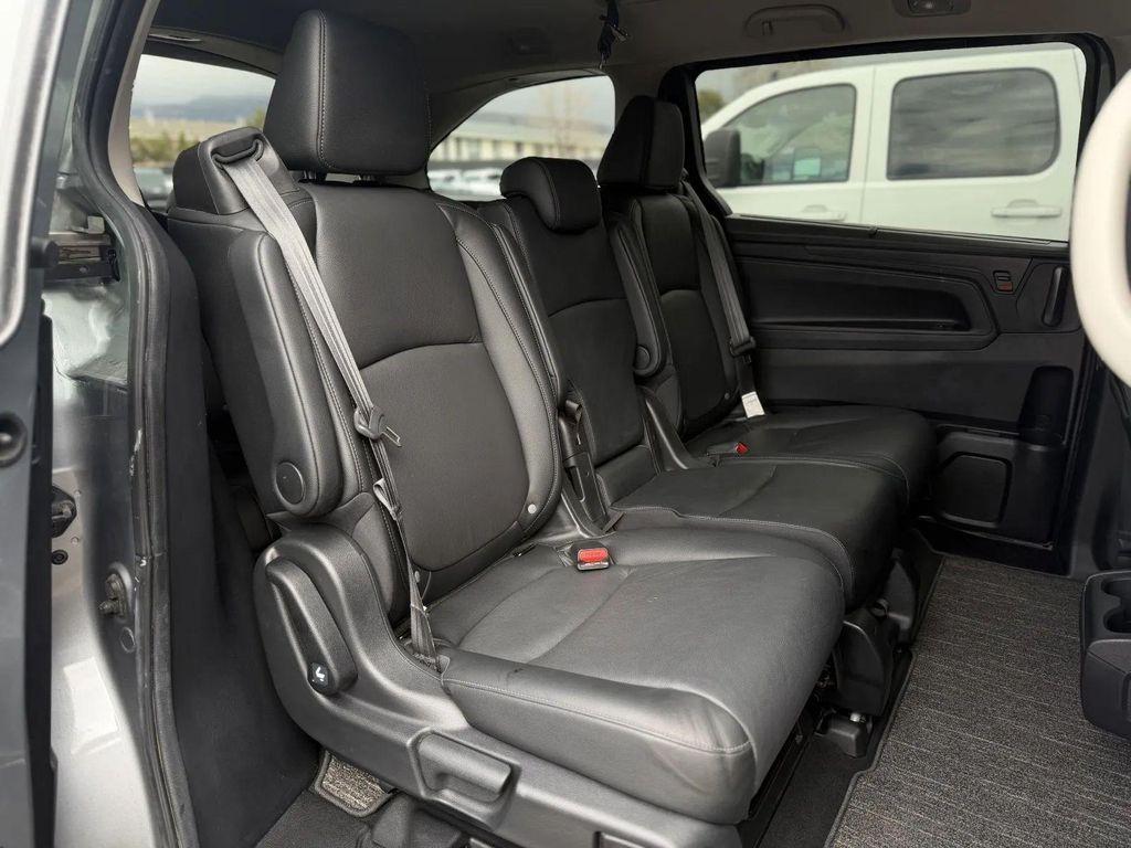 used 2025 Honda Odyssey car, priced at $28,995