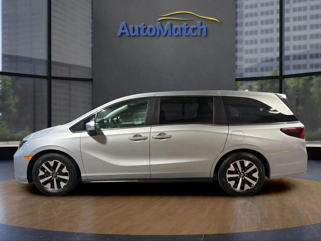 used 2025 Honda Odyssey car, priced at $28,995