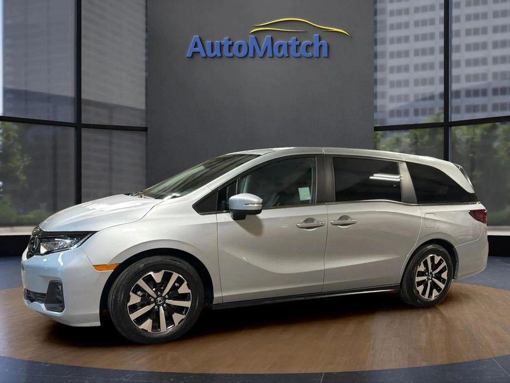 used 2025 Honda Odyssey car, priced at $28,995