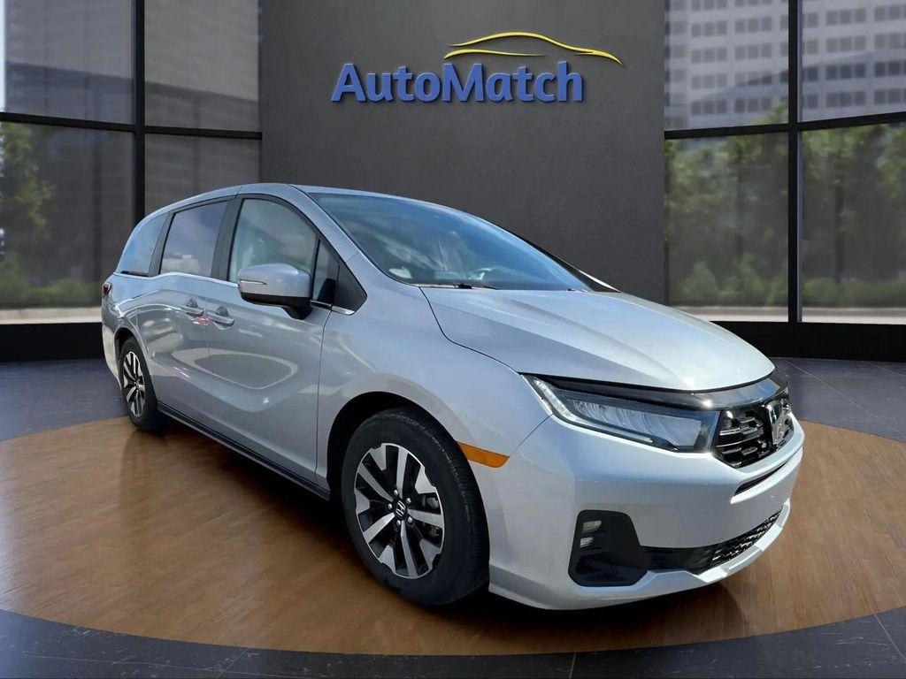 used 2025 Honda Odyssey car, priced at $29,795