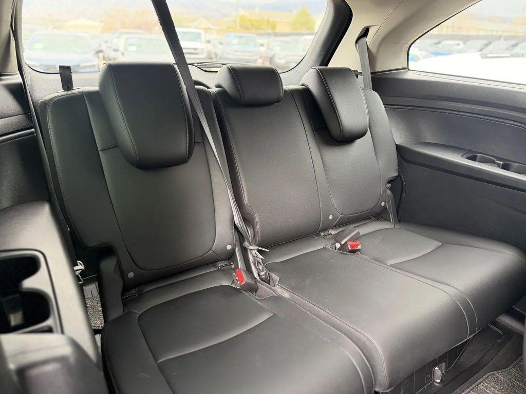 used 2025 Honda Odyssey car, priced at $28,995