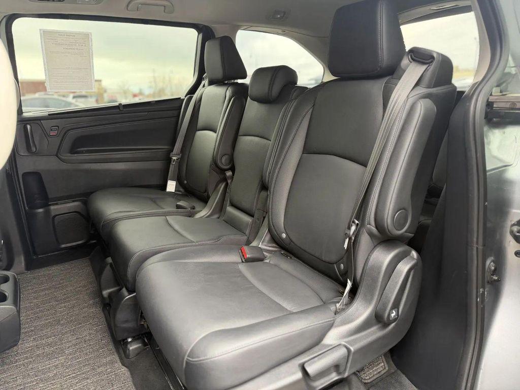 used 2025 Honda Odyssey car, priced at $28,995
