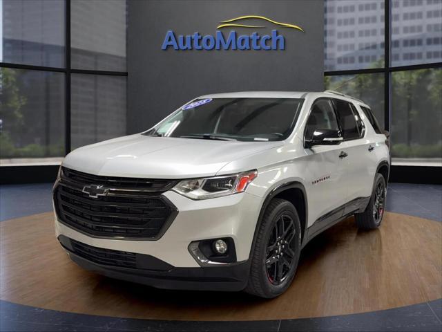 2018 Silver Ice Metallic Chevrolet Traverse
