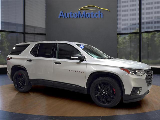 2018 Silver Ice Metallic Chevrolet Traverse