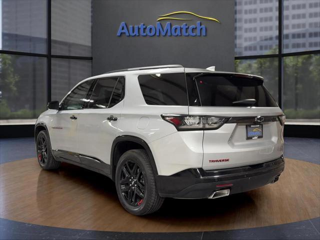 2018 Silver Ice Metallic Chevrolet Traverse