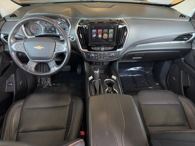 2018 Silver Ice Metallic Chevrolet Traverse