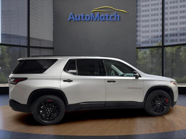 2018 Silver Ice Metallic Chevrolet Traverse