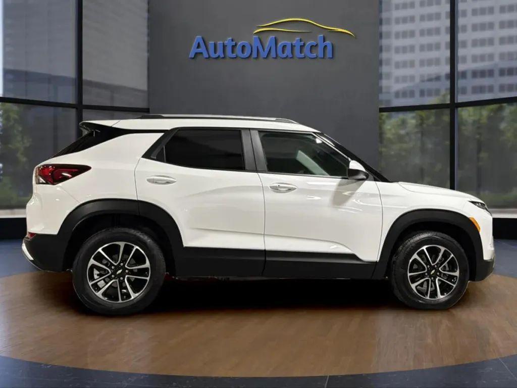 used 2024 Chevrolet TrailBlazer car, priced at $16,995