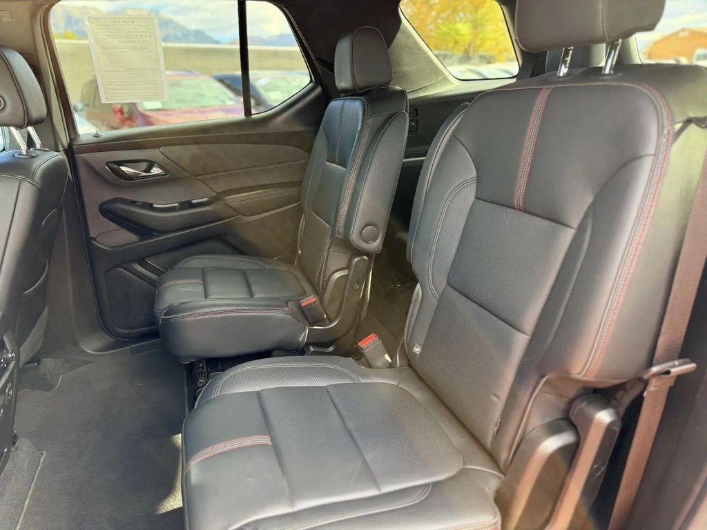 used 2023 Chevrolet Traverse car, priced at $27,595