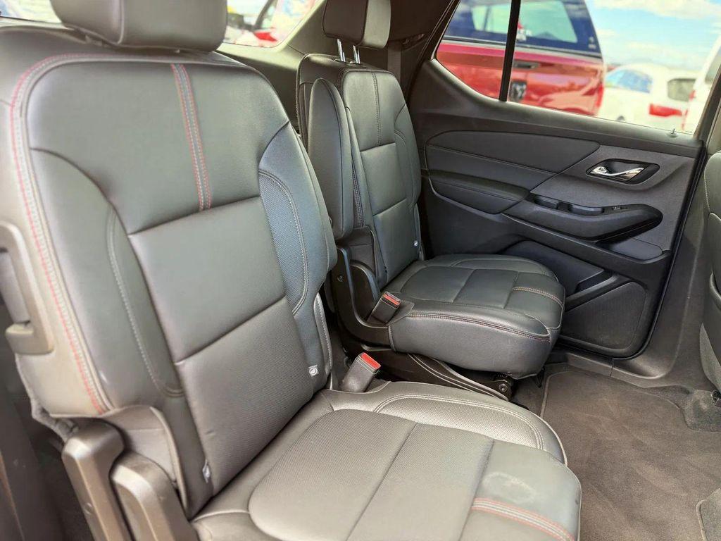 used 2023 Chevrolet Traverse car, priced at $27,595