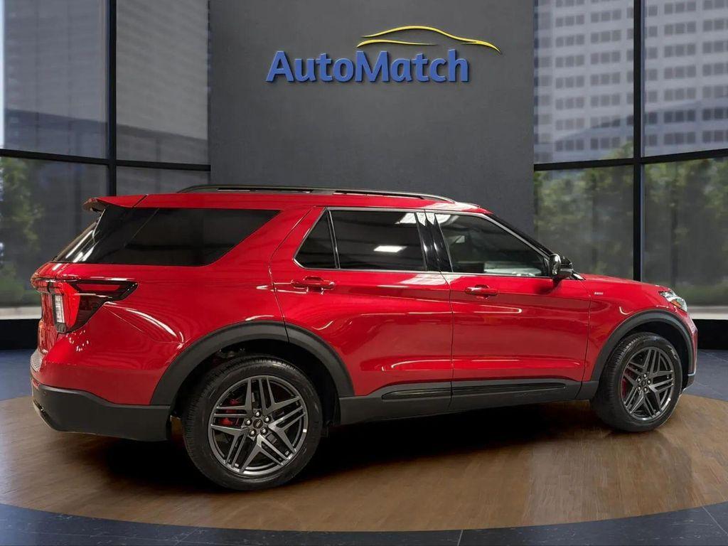 used 2025 Ford Explorer car, priced at $31,995