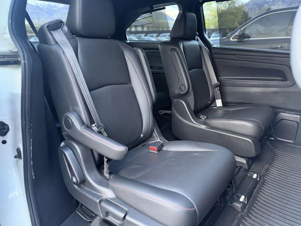 used 2024 Honda Odyssey car, priced at $26,495