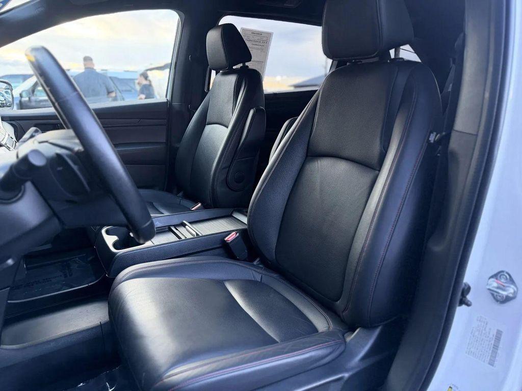 used 2024 Honda Odyssey car, priced at $26,495