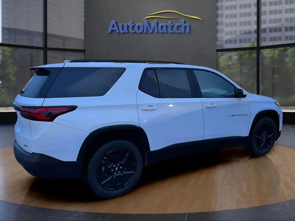 used 2024 Chevrolet Traverse car