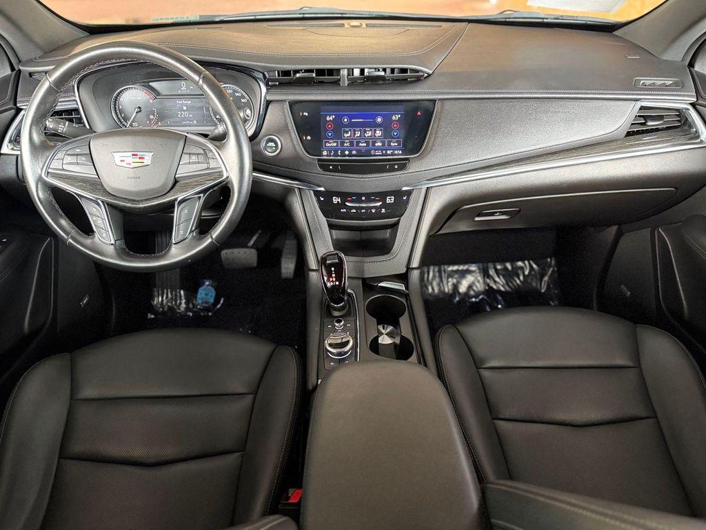used 2022 Cadillac XT5 car, priced at $22,995