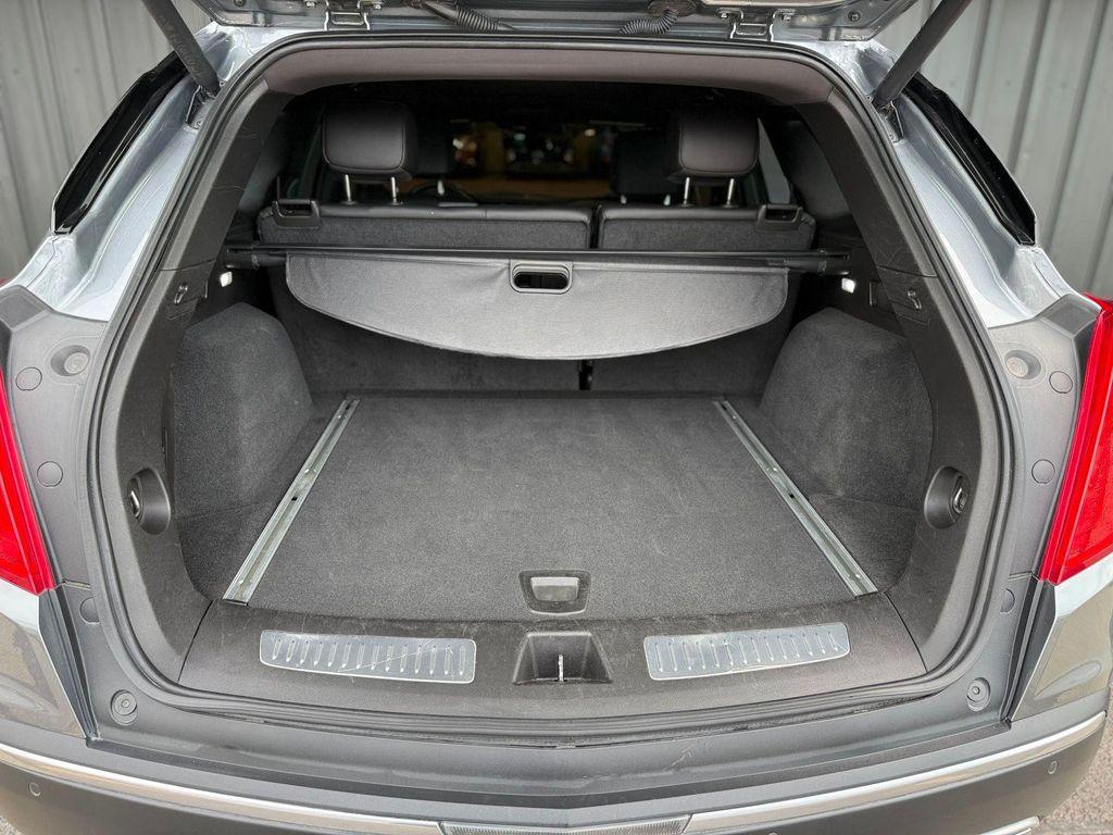 used 2022 Cadillac XT5 car, priced at $22,995