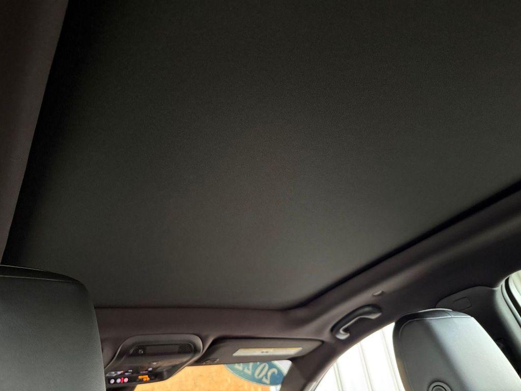 used 2022 Cadillac XT5 car, priced at $22,995