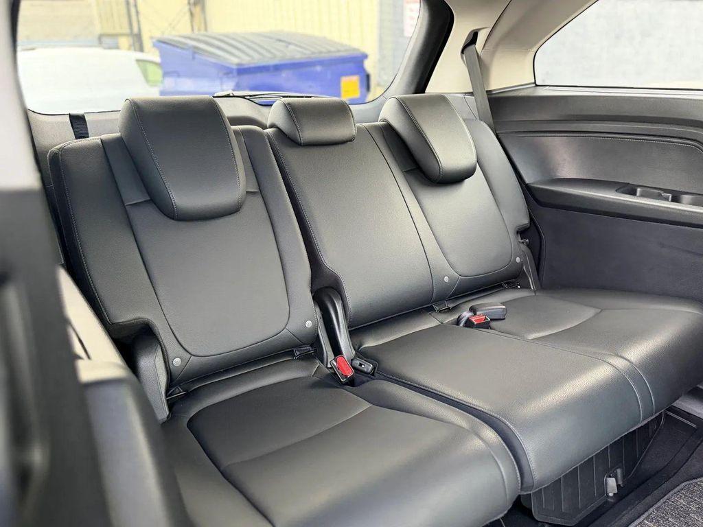 used 2025 Honda Odyssey car, priced at $29,495