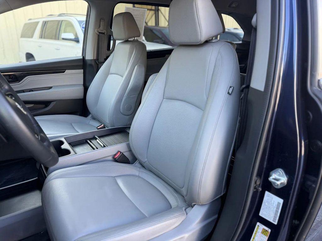 used 2024 Honda Odyssey car, priced at $27,594