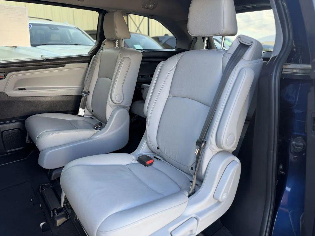 used 2024 Honda Odyssey car, priced at $27,594