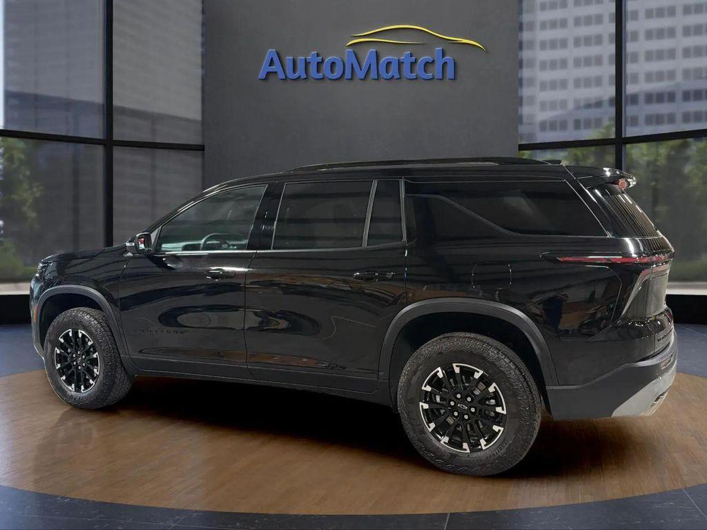 used 2025 Chevrolet Traverse car, priced at $38,194