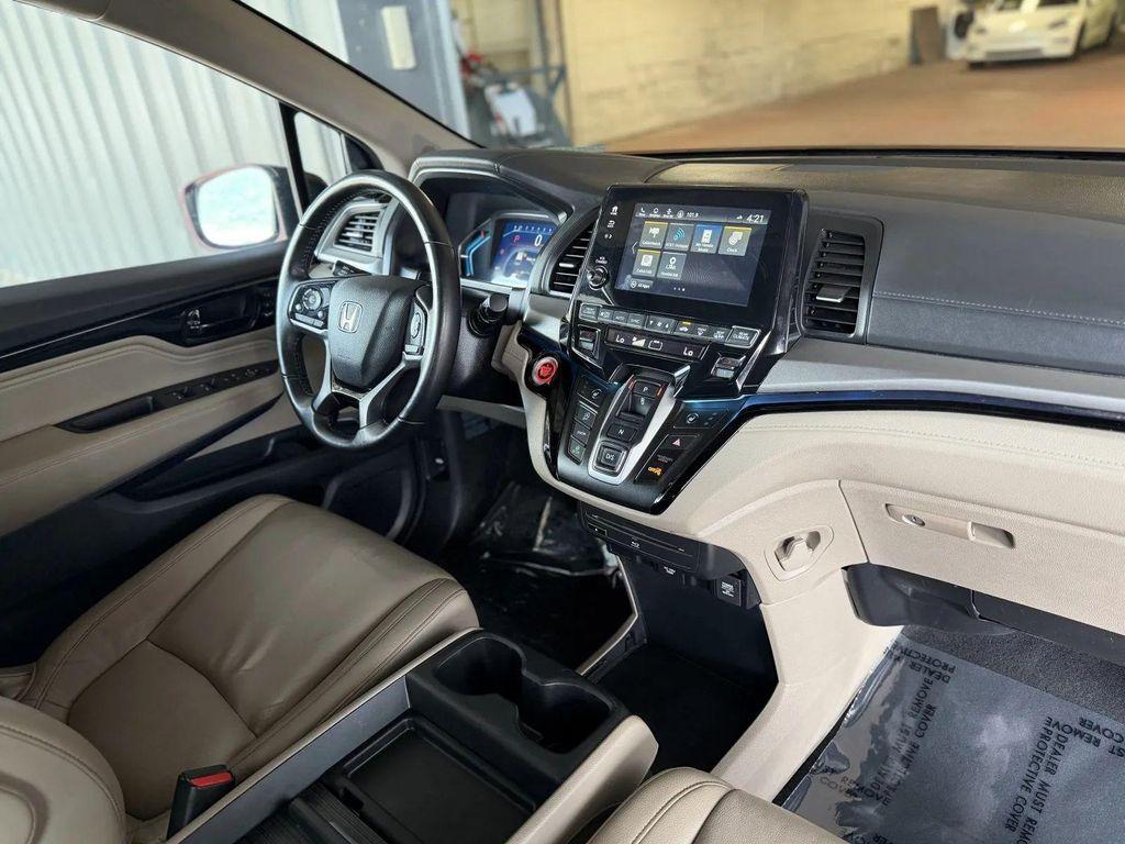 used 2024 Honda Odyssey car, priced at $26,594