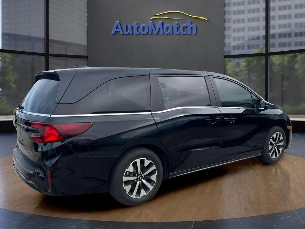 used 2025 Honda Odyssey car, priced at $28,995