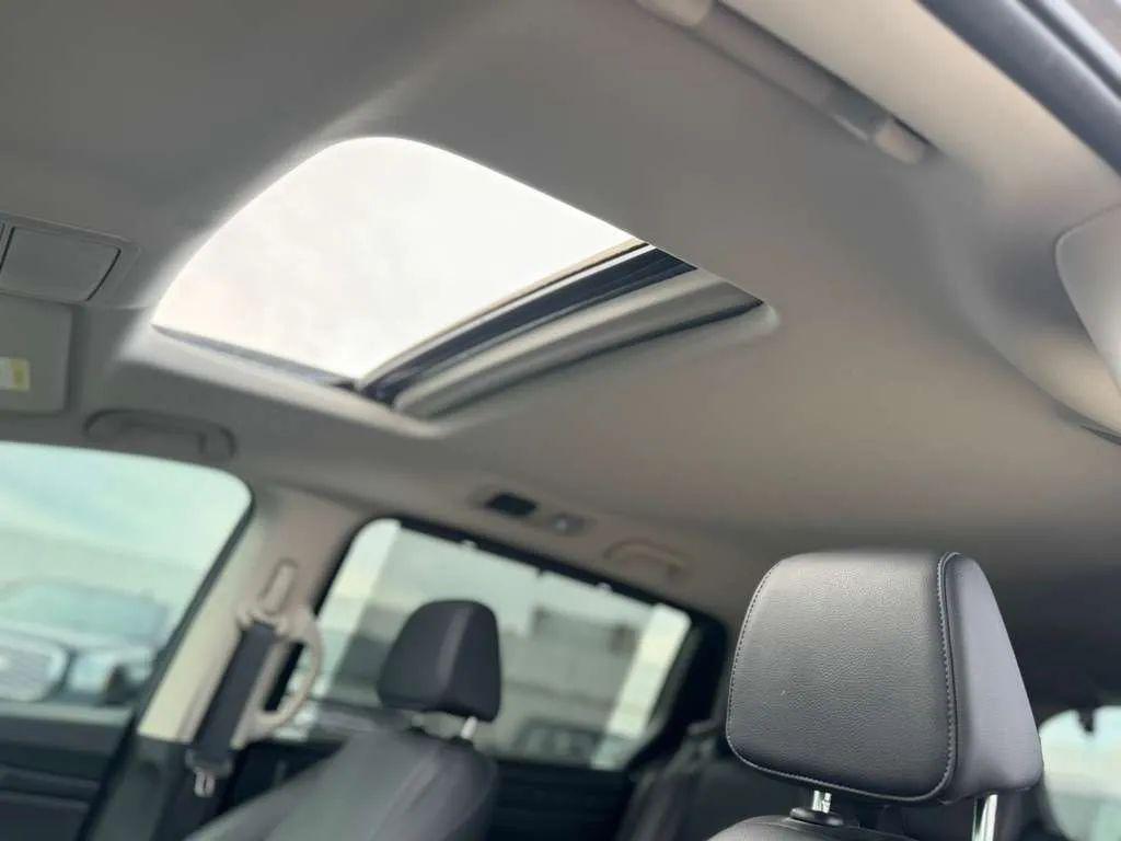 used 2025 Honda Odyssey car, priced at $28,995