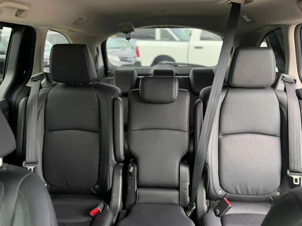 used 2025 Honda Odyssey car, priced at $28,995