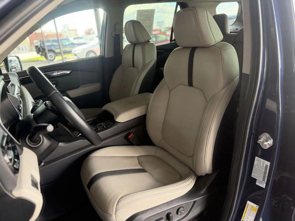 used 2026 Honda Passport car, priced at $33,594