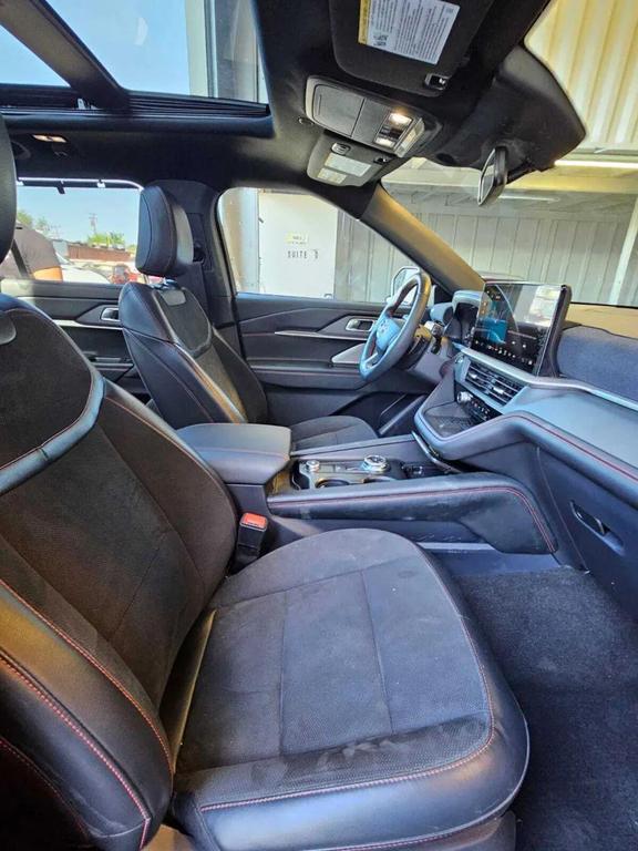 used 2025 Ford Explorer car, priced at $38,094