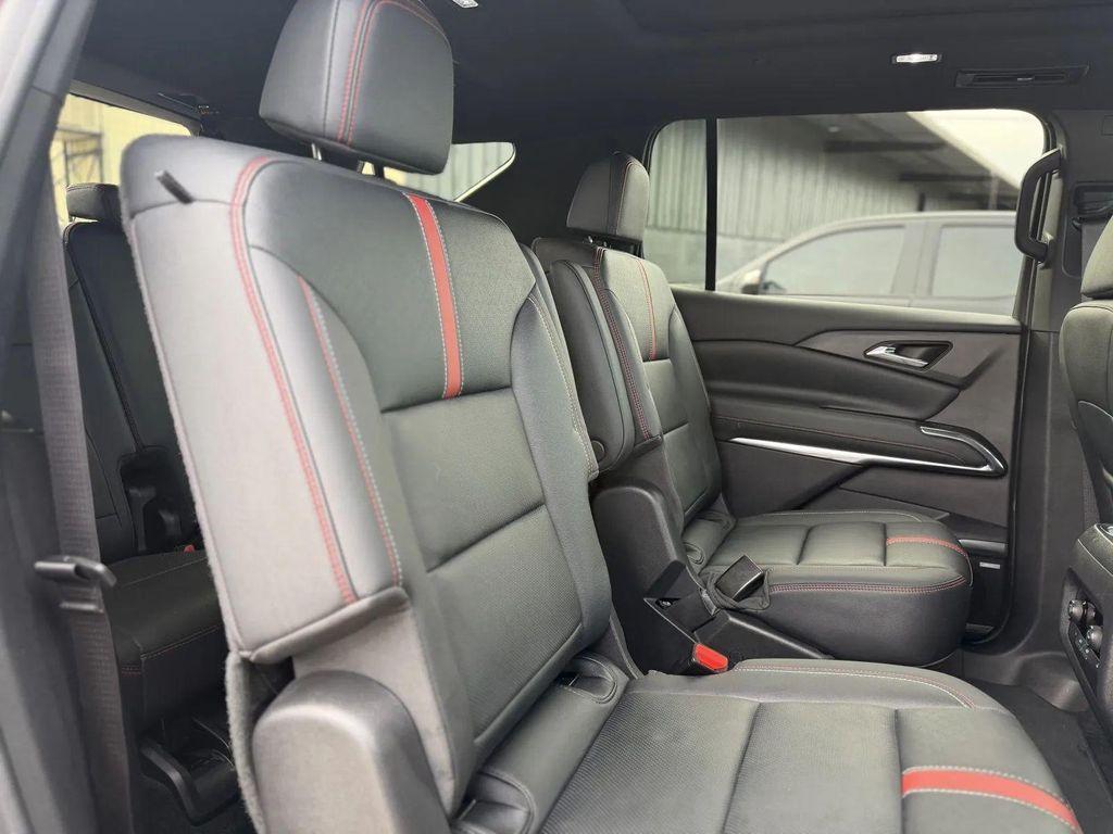 used 2024 Chevrolet Traverse car, priced at $41,995