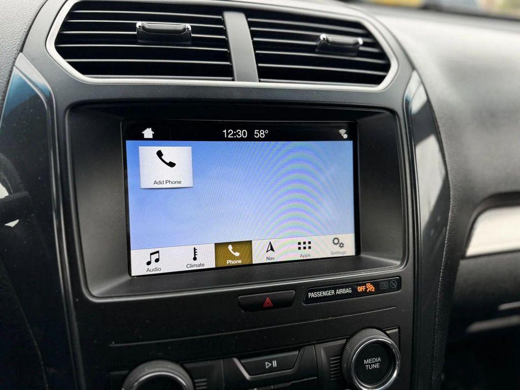 Agate Black Metallic 2019 Ford Explorer XLT