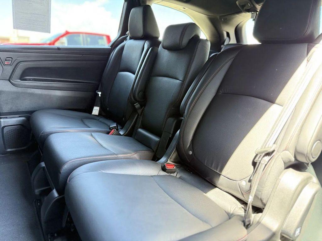 used 2024 Honda Odyssey car, priced at $28,995