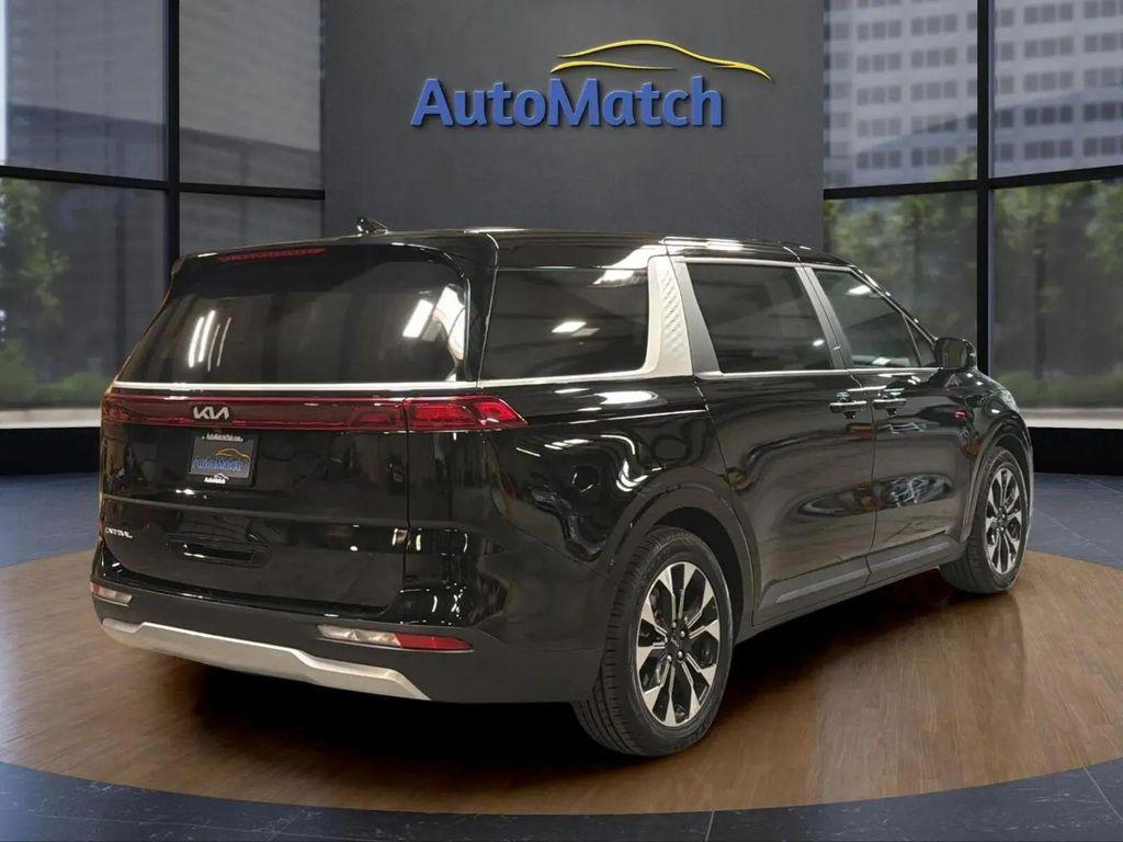 used 2024 Kia Carnival car, priced at $27,594