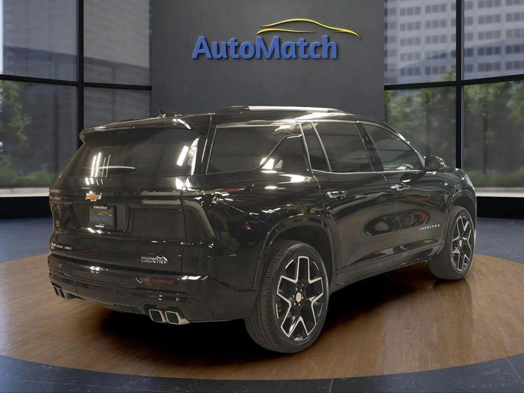 used 2025 Chevrolet Traverse car, priced at $49,594