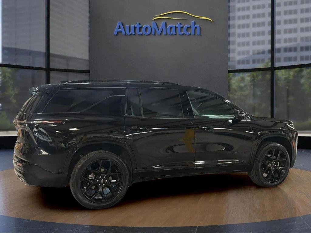 used 2025 Chevrolet Traverse car, priced at $41,995