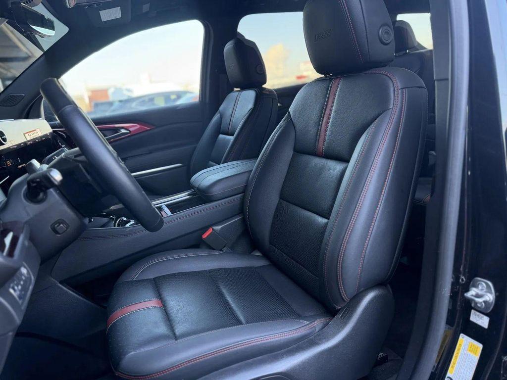 used 2025 Chevrolet Traverse car, priced at $41,995