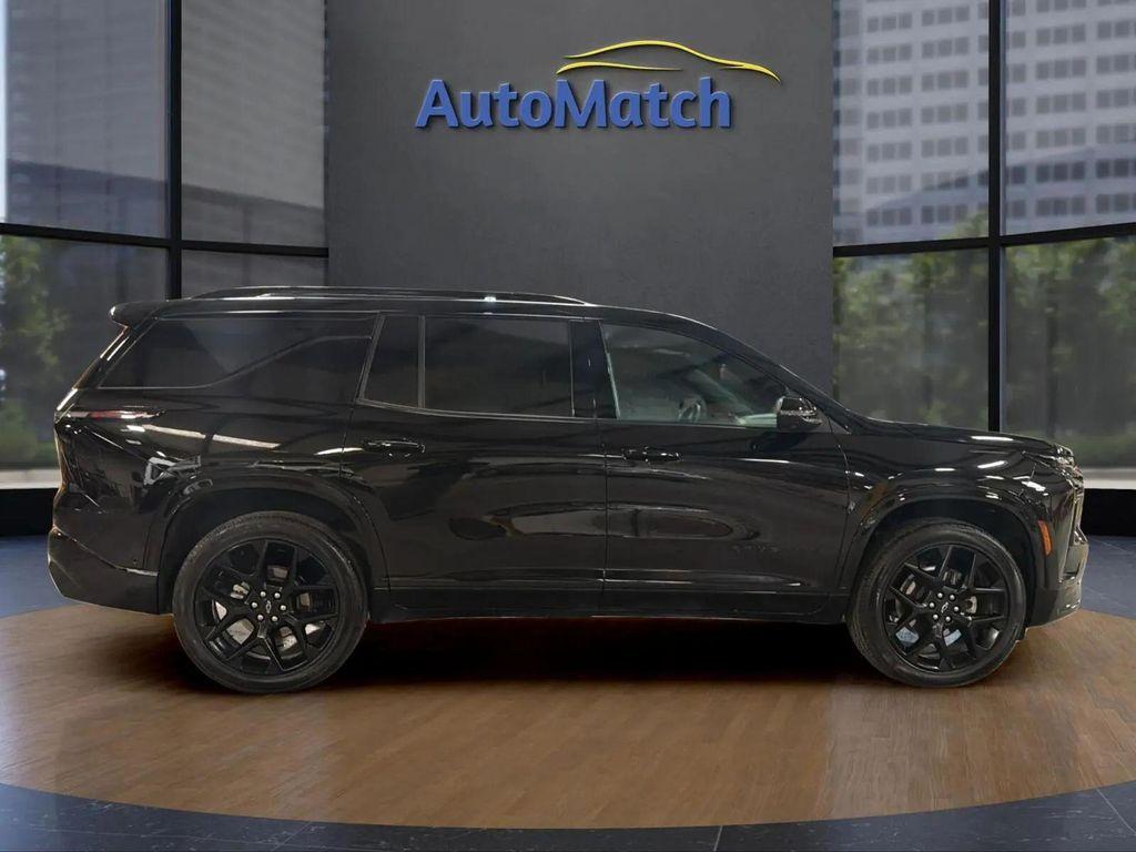 used 2025 Chevrolet Traverse car, priced at $41,995