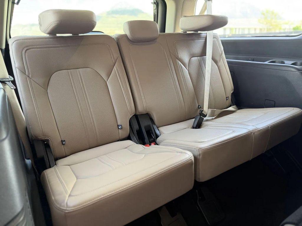 used 2024 Ford Expedition Max car, priced at $40,995